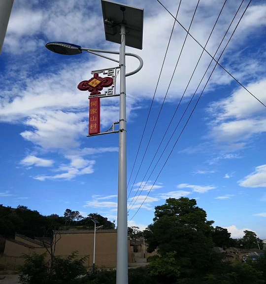 中國結(jié)太陽能路燈